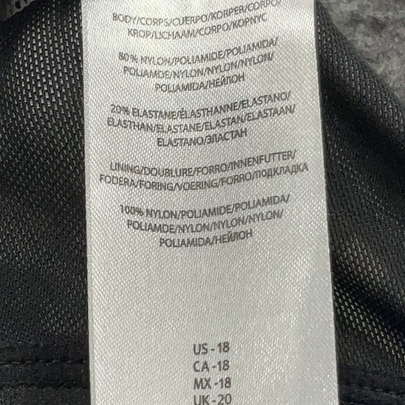 Sun & Sea Grey and Red One Piece Swimwear Chevron Pattern Women’s Plus Size 18 - Picture 4 of 5